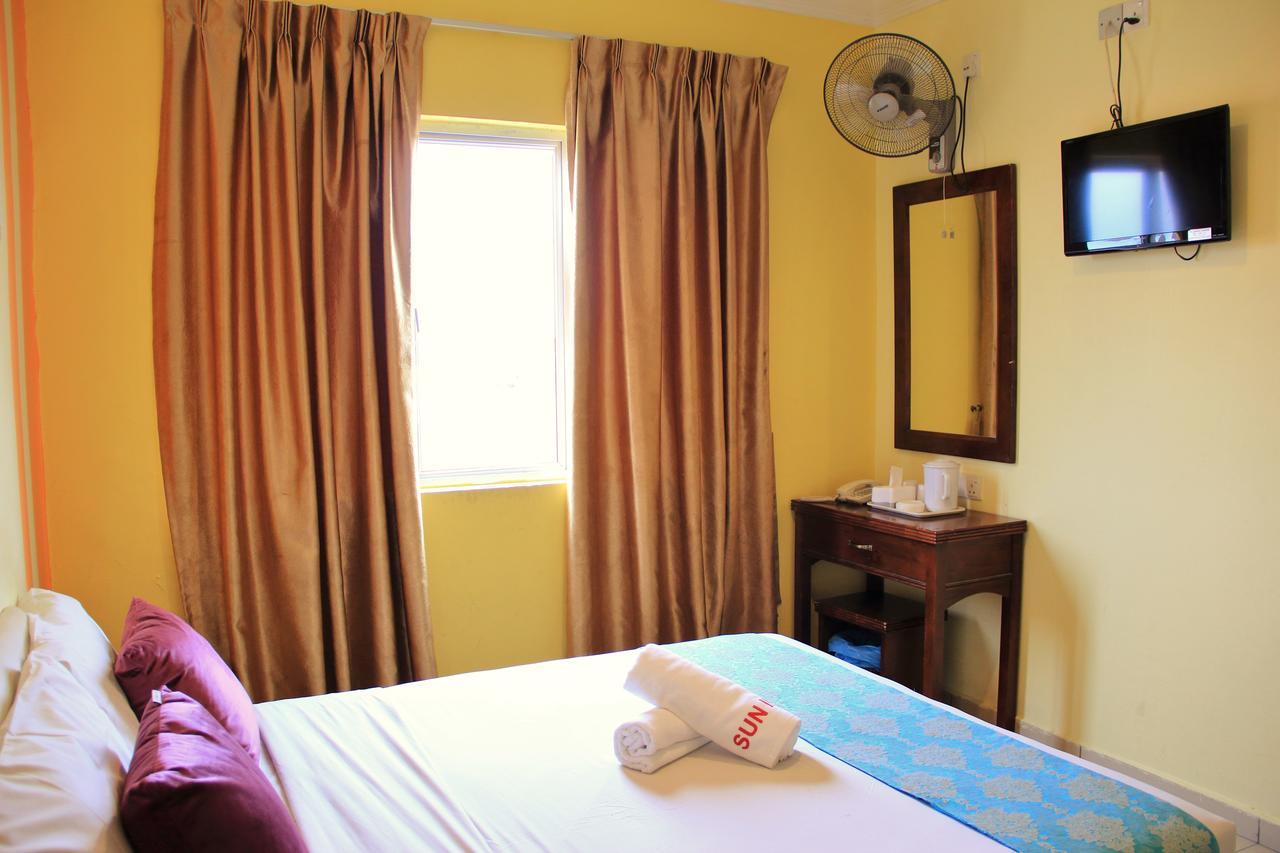 Sun Inns Hotel Sitiawan Exterior photo