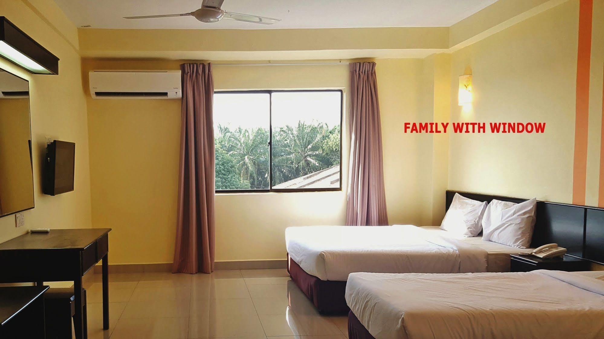 Sun Inns Hotel Sitiawan Exterior photo