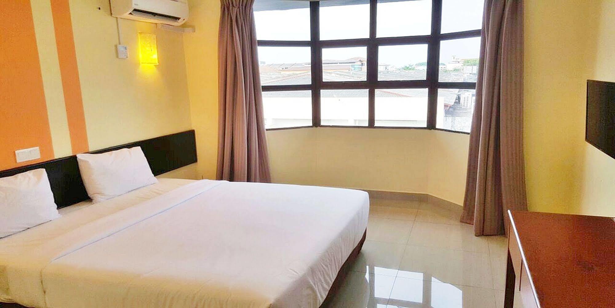Sun Inns Hotel Sitiawan Exterior photo